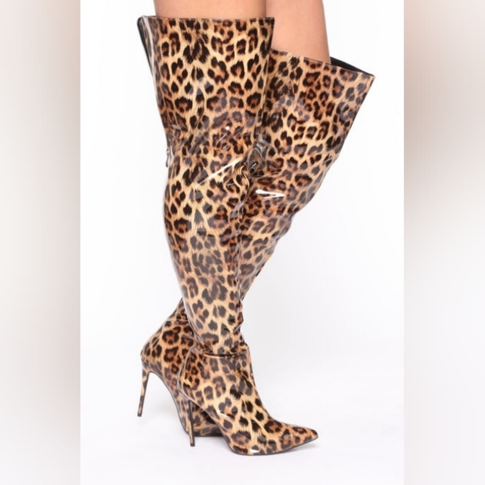 "FIERCE ATTRACTION" Leopard Pattern Over the Knee Patent Boots - Picture 2 of 4